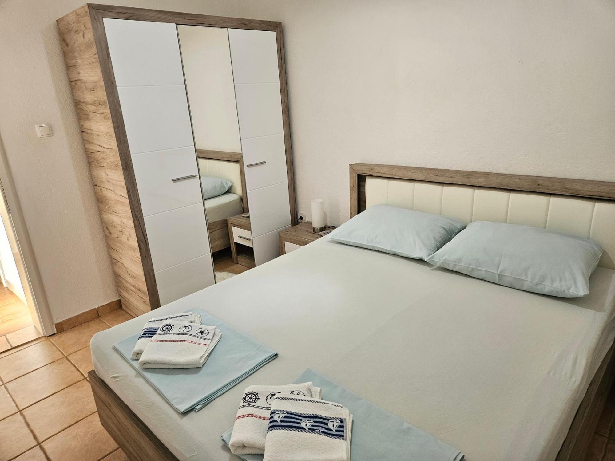 Apartments Mara 스프리트스카 외부 사진